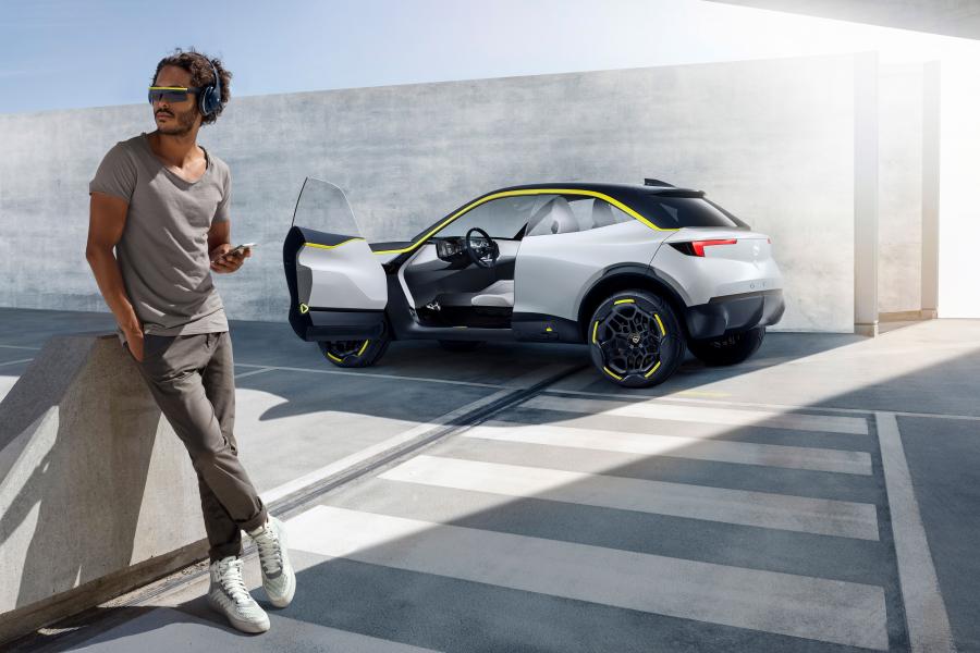  Opel GT X Experimental 2018 года  (фото 10 из 46)